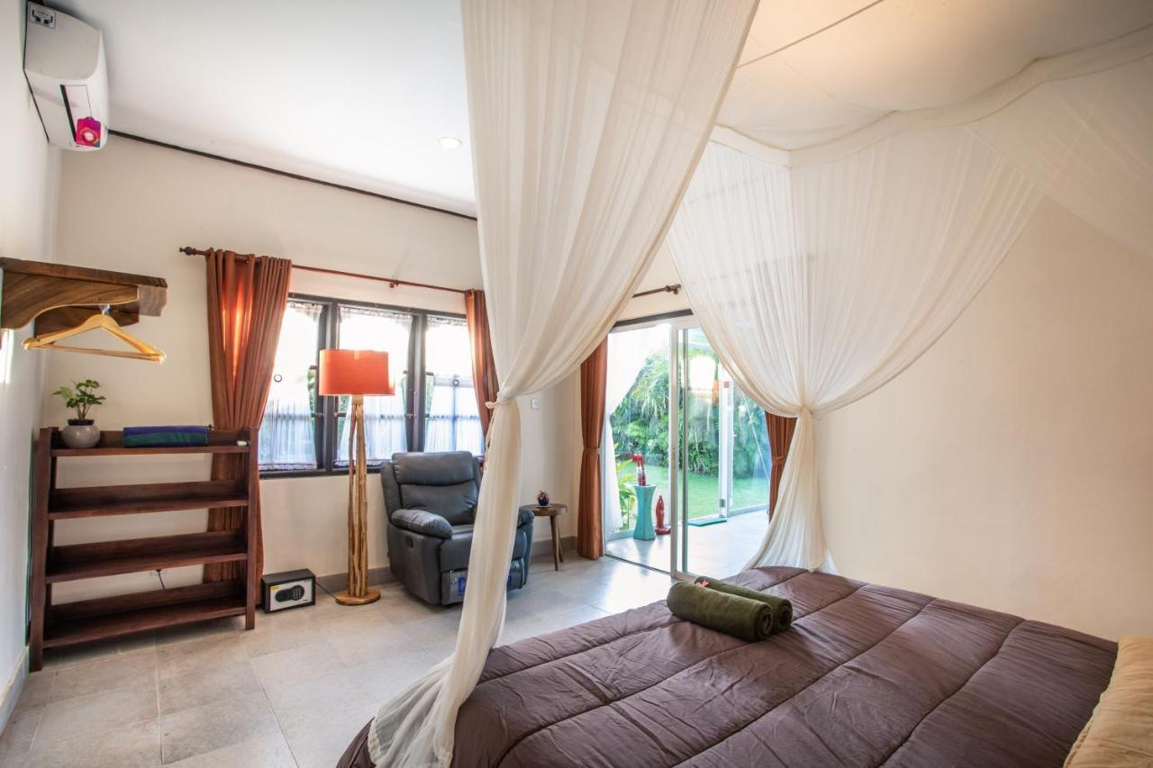Villa Janitra Seminyak Exterior foto