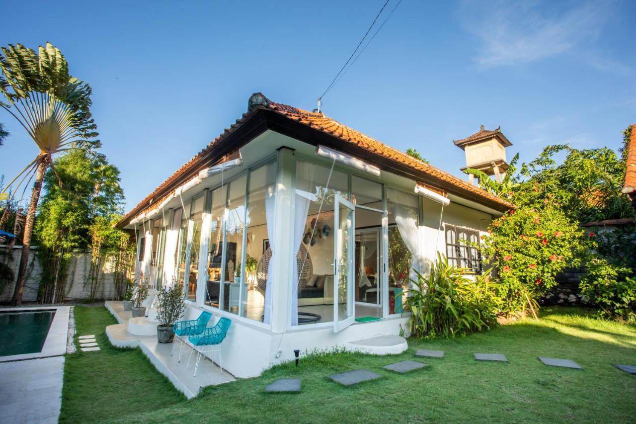 Villa Janitra Seminyak Exterior foto