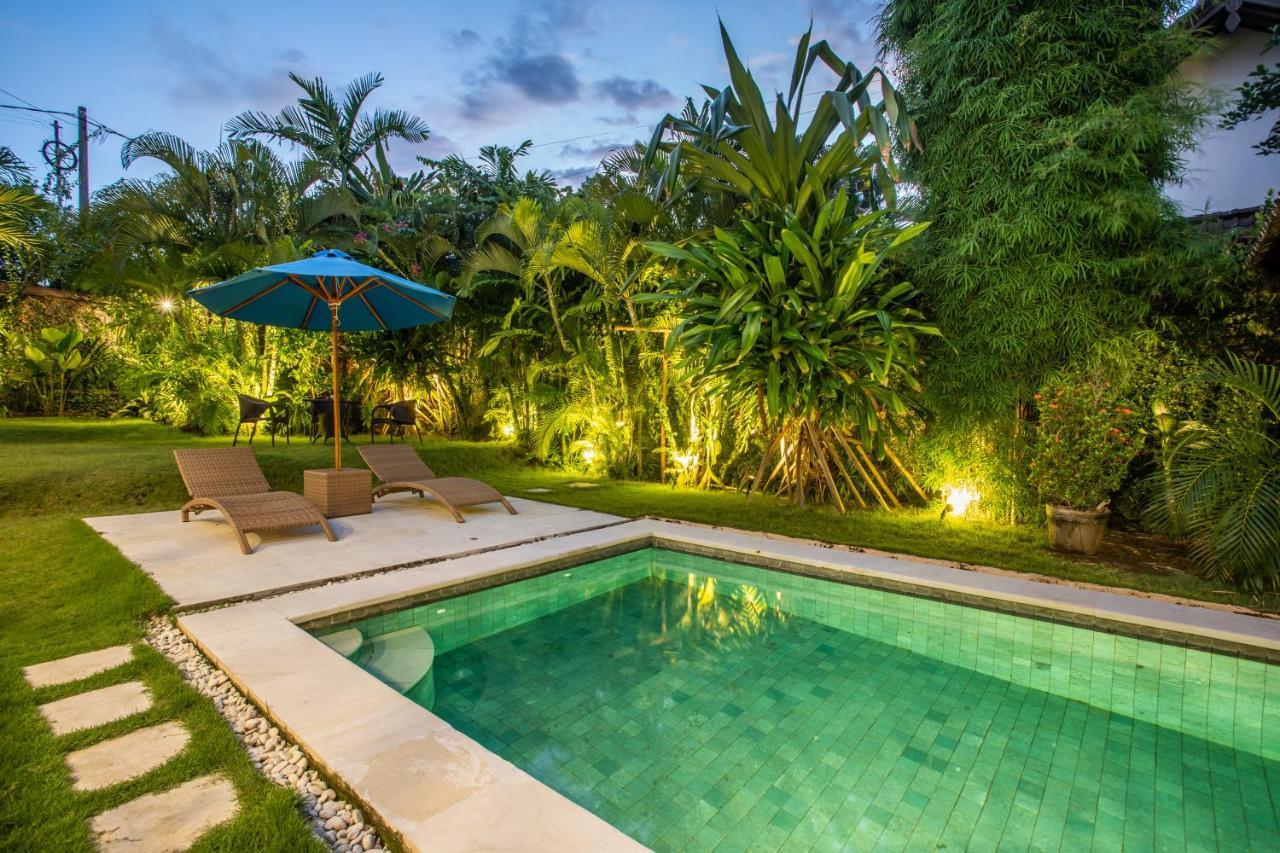 Villa Janitra Seminyak Exterior foto